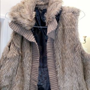 Fur vest